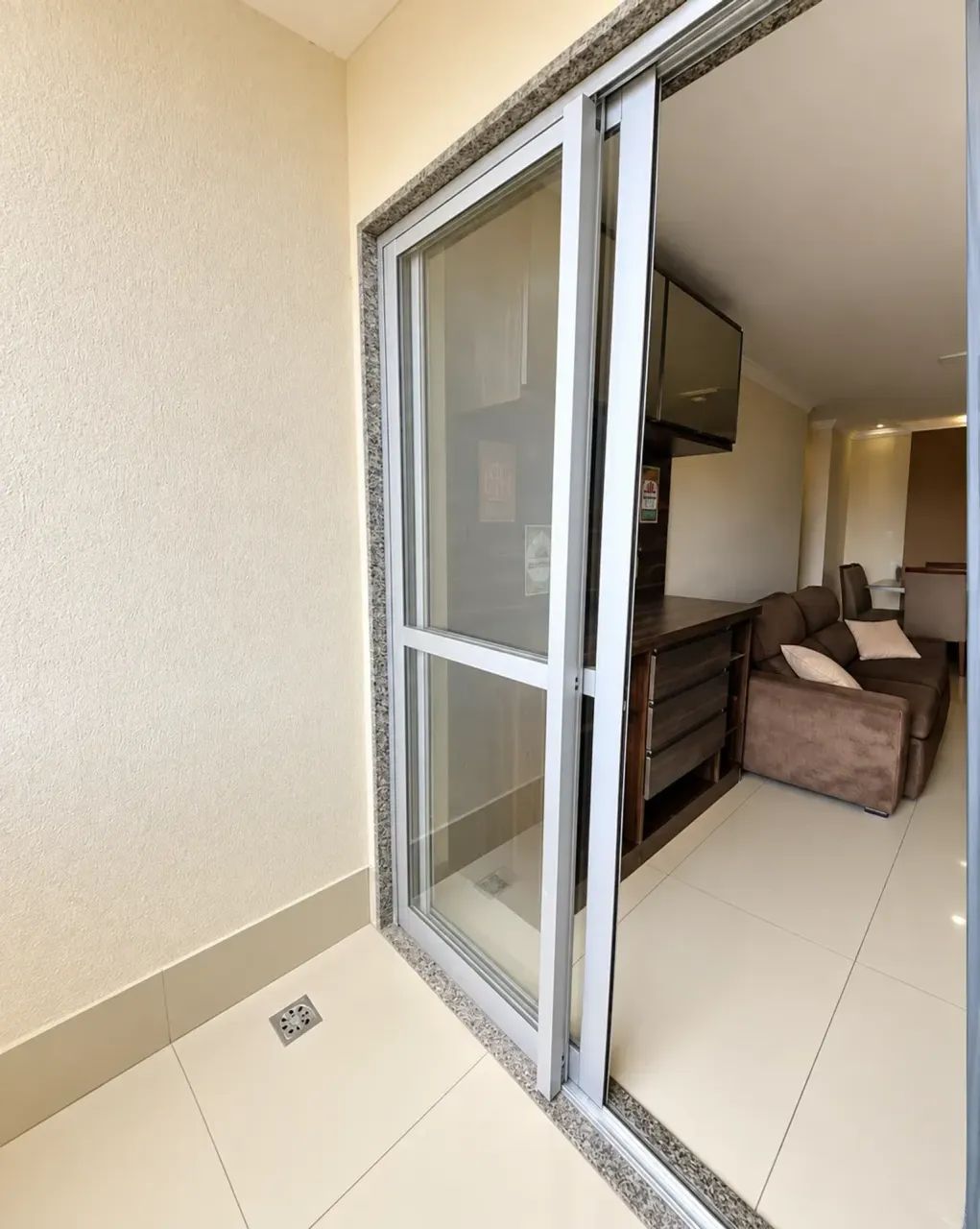 ALUGUEL APTO MOBILIADO 3 QUARTOS 1 SUITE 89 M2 COM VARANDA E LAZER COMPLETO IMPERDIVEL - Foto 4