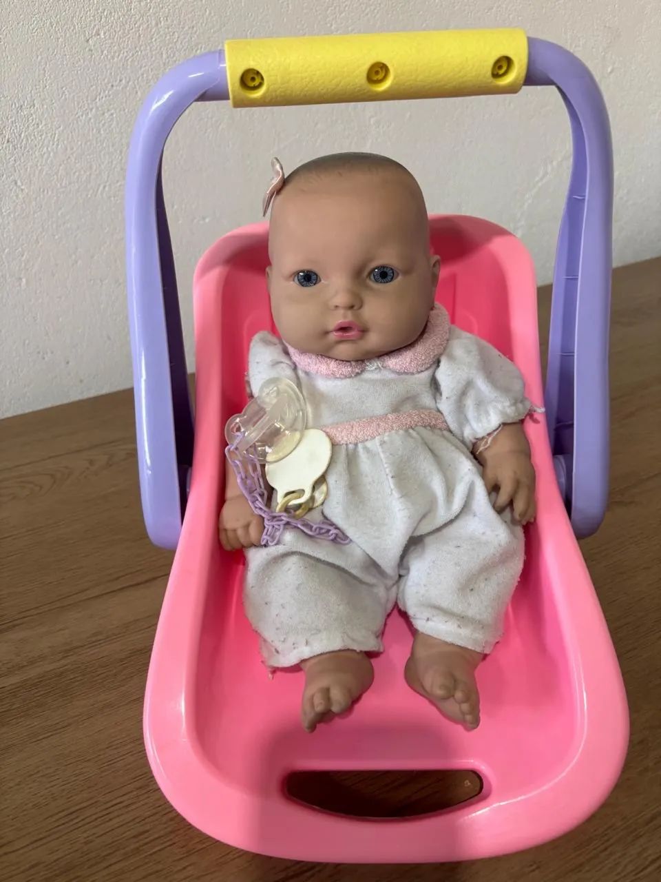 Boneca com Cadeira Bebê  Conforto impecável.