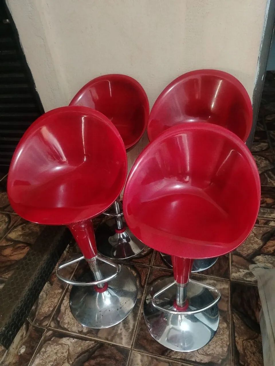 BANQUETAS COM REGULAGEM DE ALTURA  - Foto 4
