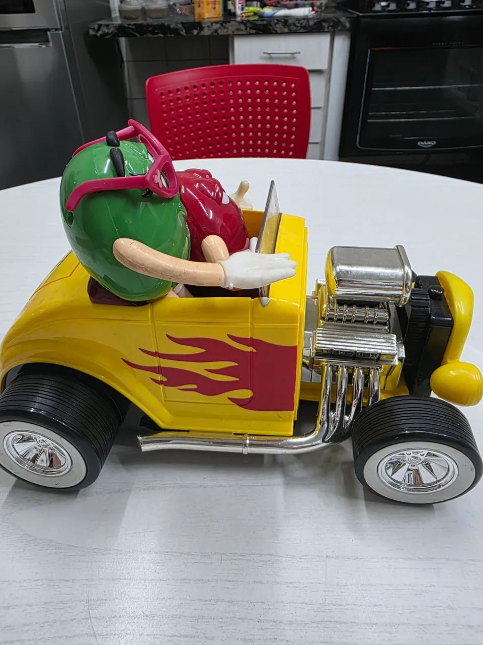 Dispenser de  MM Hot Rod amarelo impecável! - Foto 4
