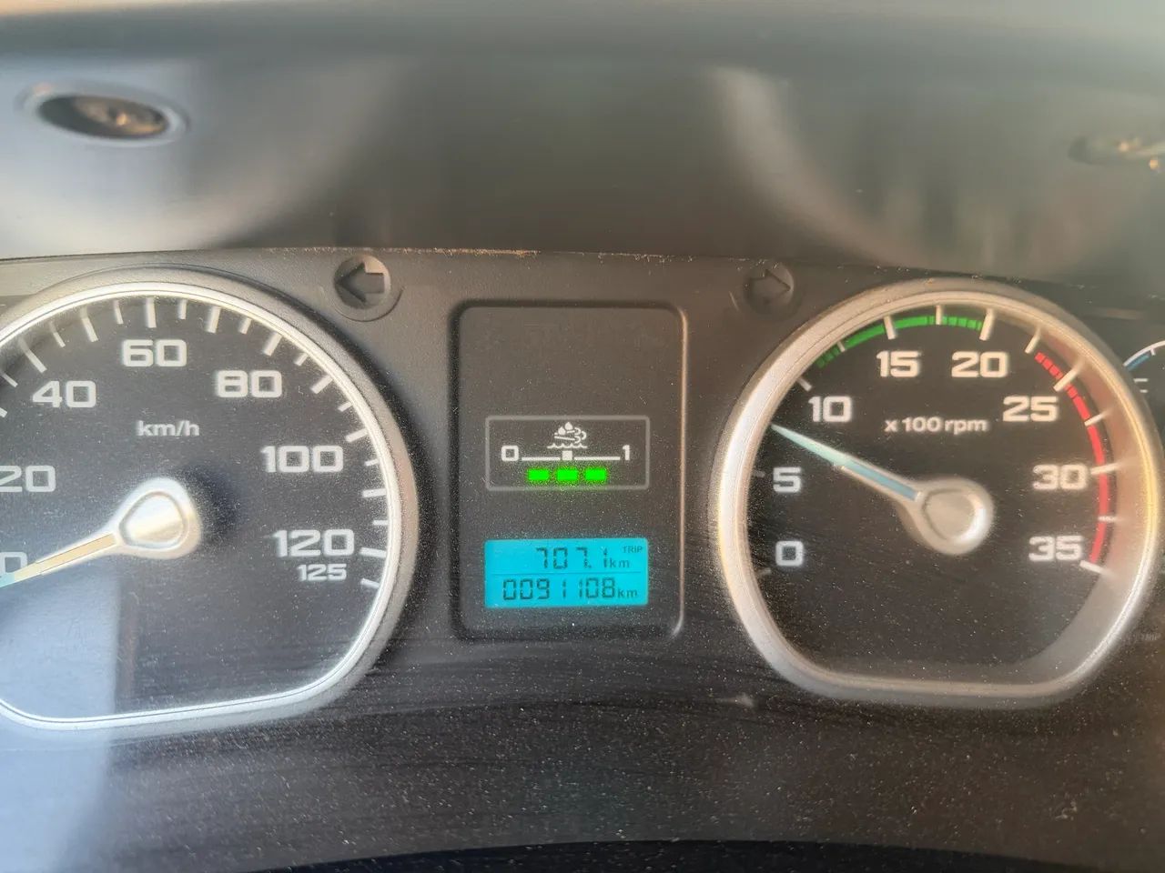 Ford cargo 1319 2016 carroceria completo menor km do Brasil  - Foto 10