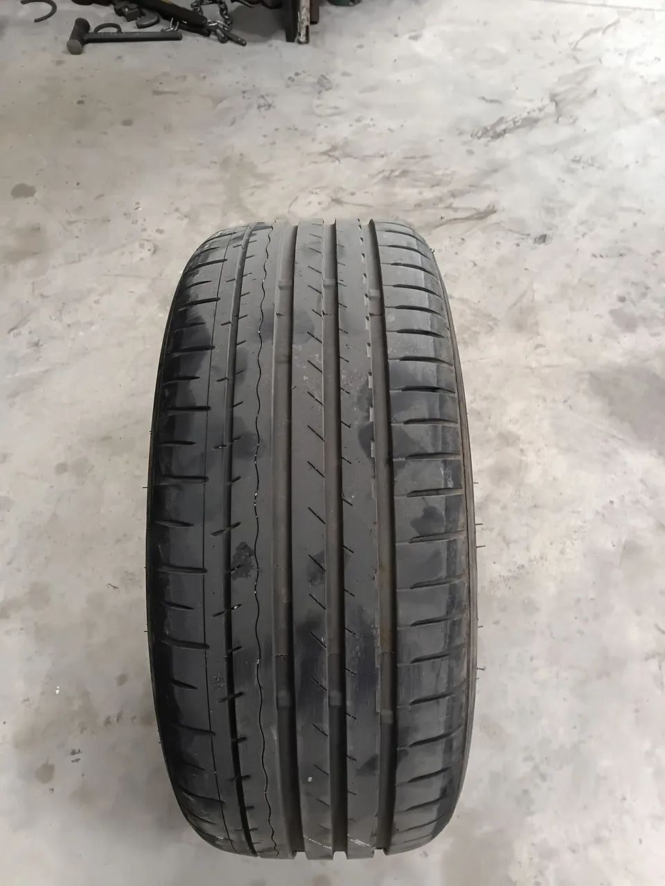 Pneu 215/50/17