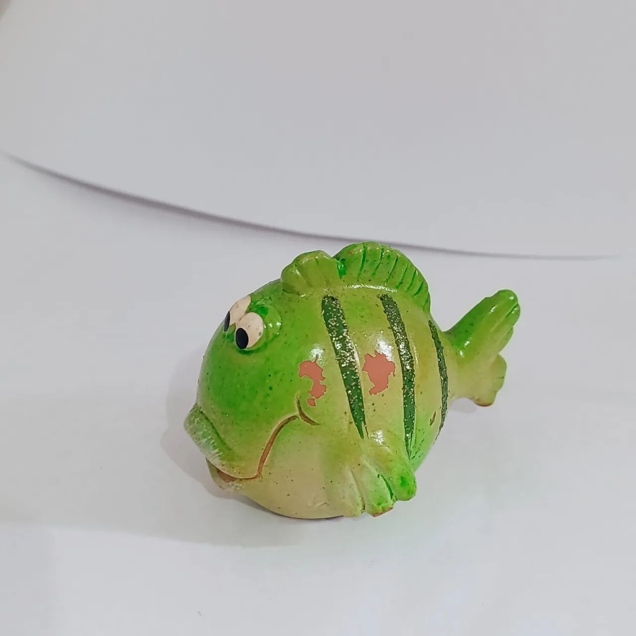 Cerâmica miniatura peixe balão verde