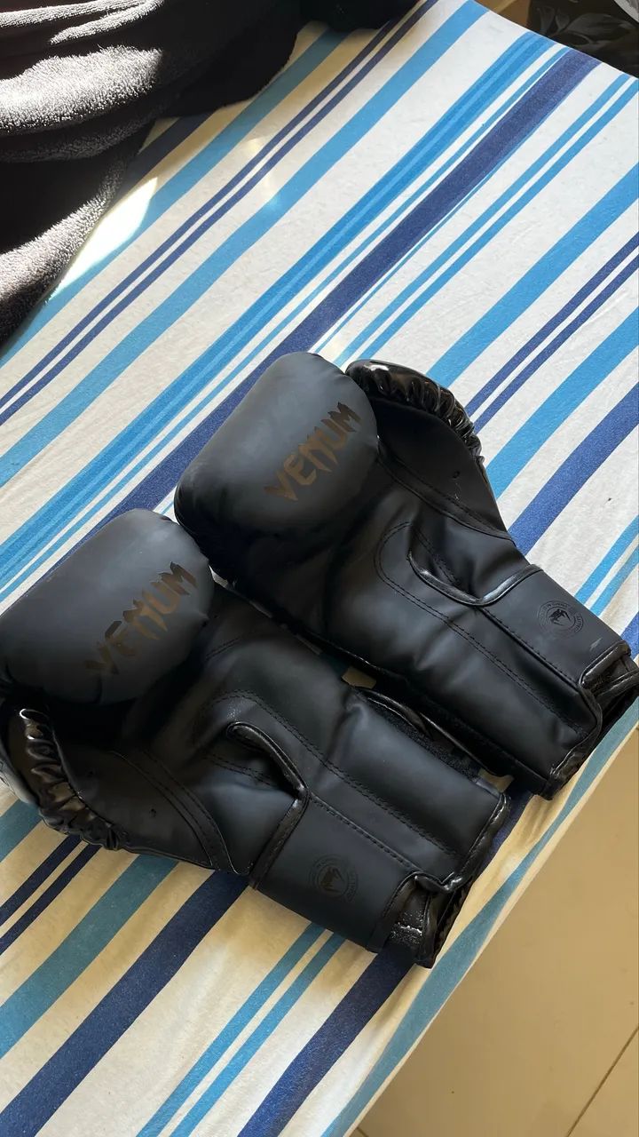 Luva boxe/ muay thai venum original  - Foto 3