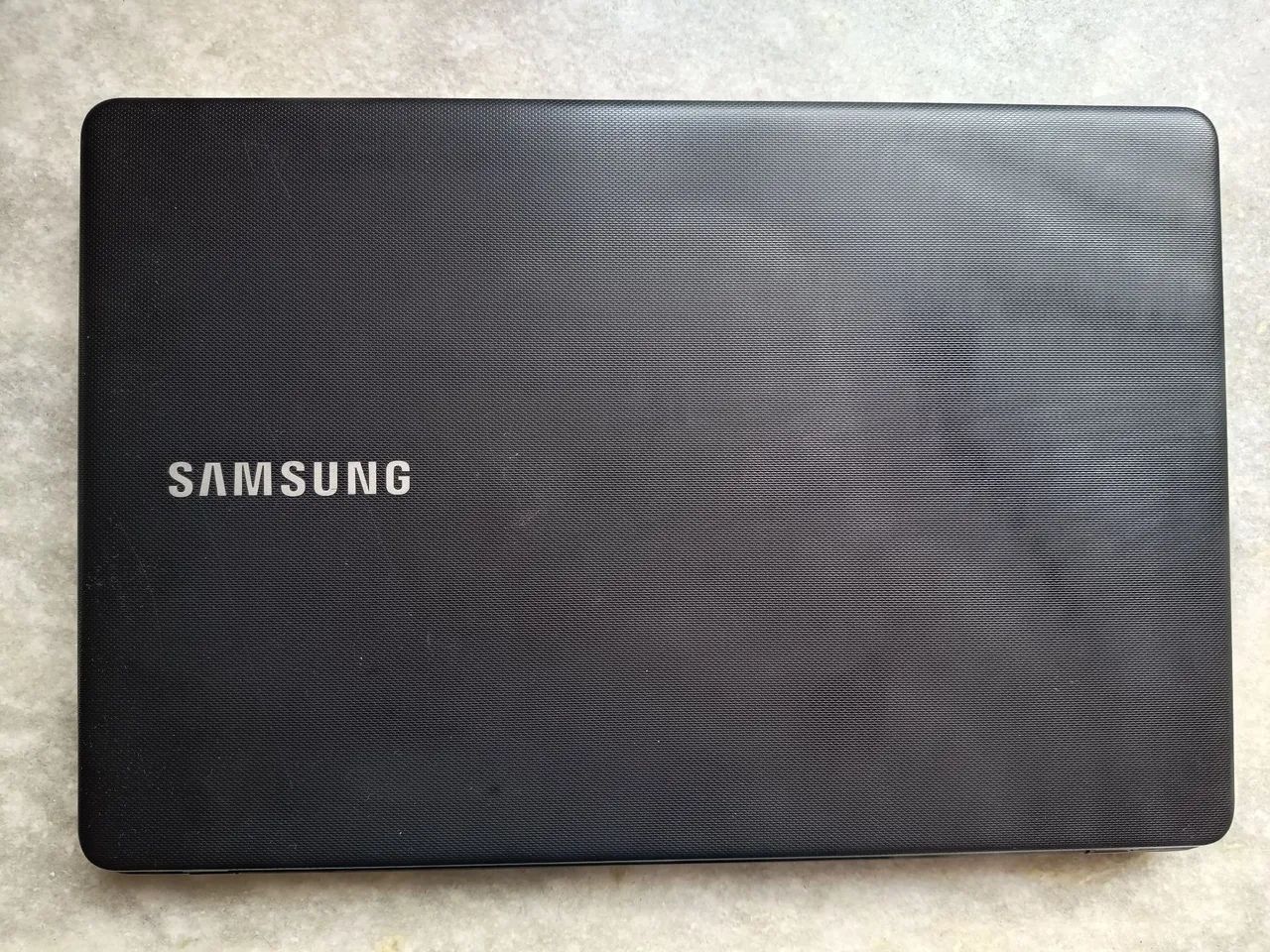 Notebook Samsung NP300E Celeron 7° geração 