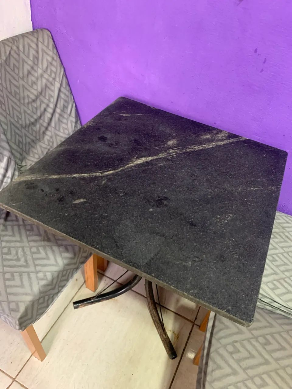 Mesa de mármore com cadeiras  - Foto 3