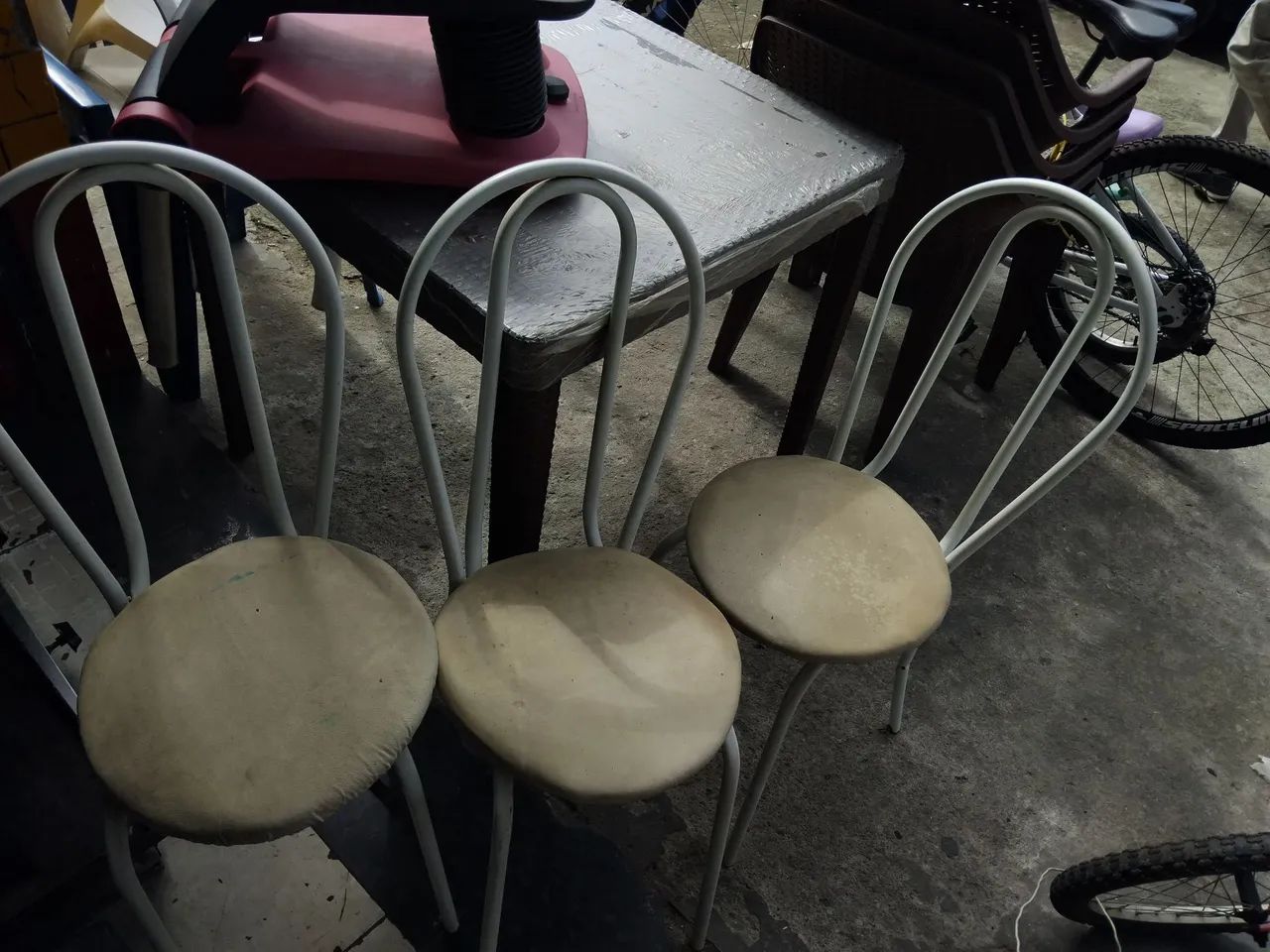 3 cadeiras ferro  - Foto 2