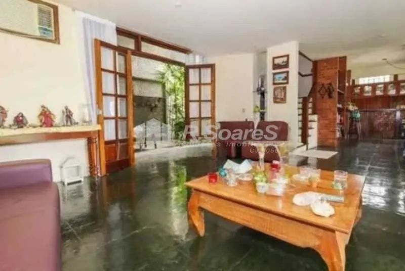 Casa de rua : Triplex / Residencial / Botafogo - Foto 2