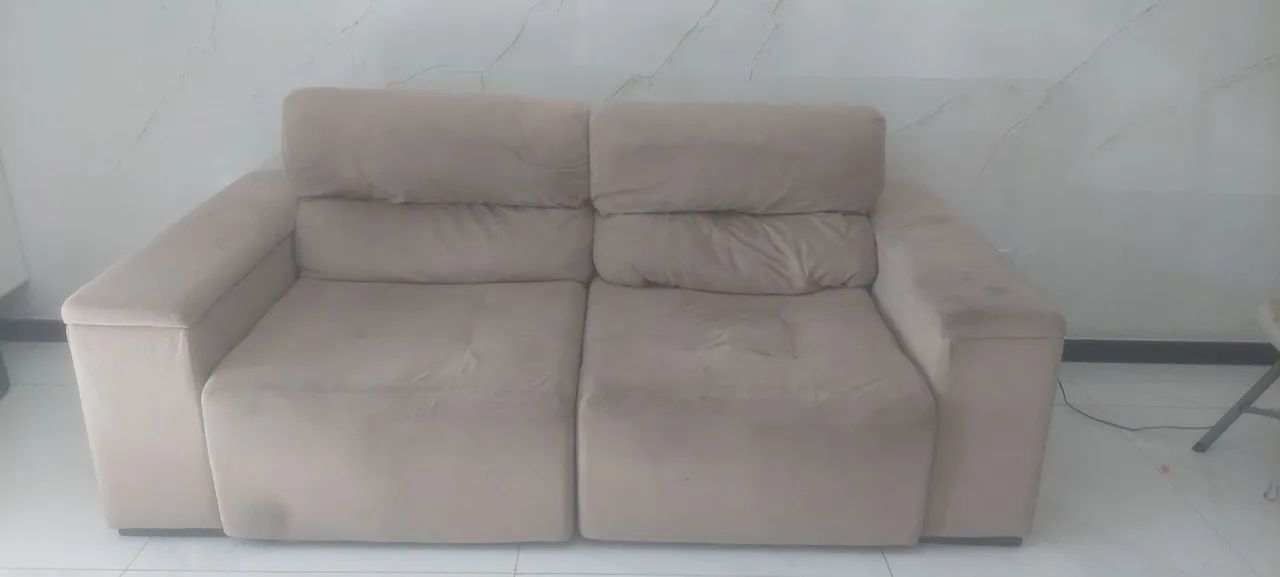 VENDO SOFÁ RETRÁTIL EM TECIDO SUEDE - Foto 3