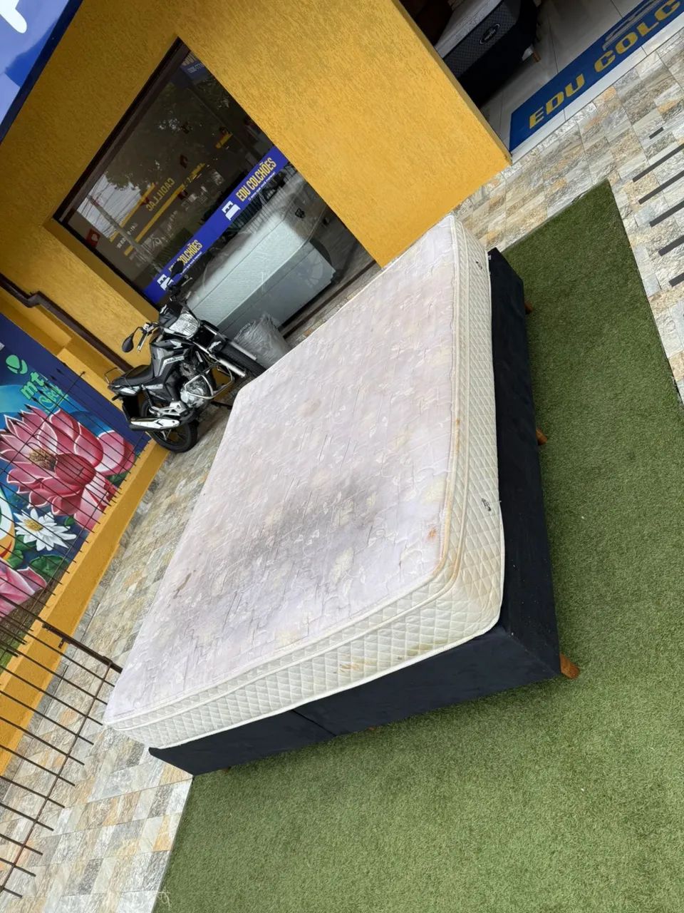 Cama box QUEEN SIZE USADA TOP - ENTREGAMOS  - Foto 5