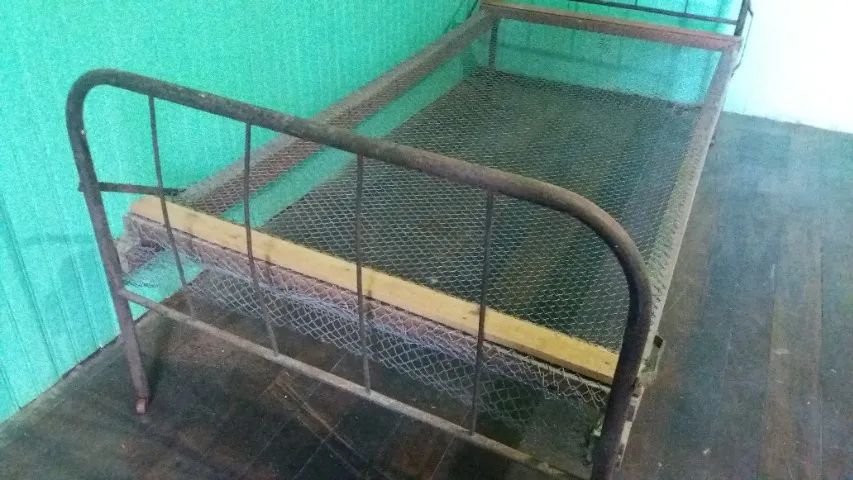 Cama solteiro antiga - Foto 3