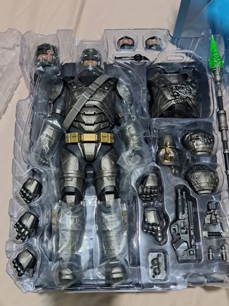 ホットトイズ MMS743D63 アーマード・バットマン DX Batman Hot Toys MMS743D63 BVS Armored Batman 2.0-ESPECIAL - Hobbies e