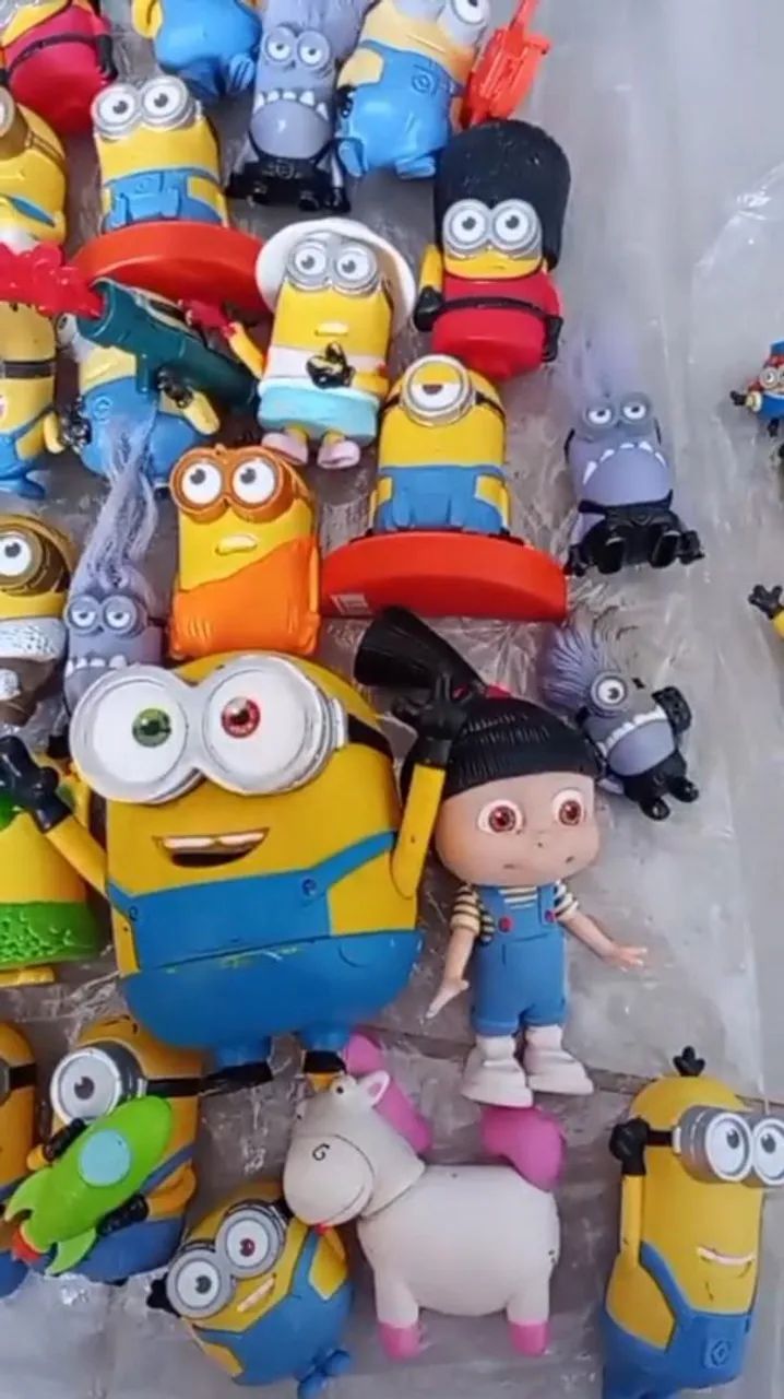 Lote de brinquedos Minions  - Foto 3
