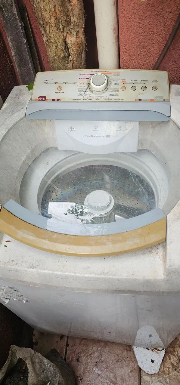 Máquina de lavar usada 