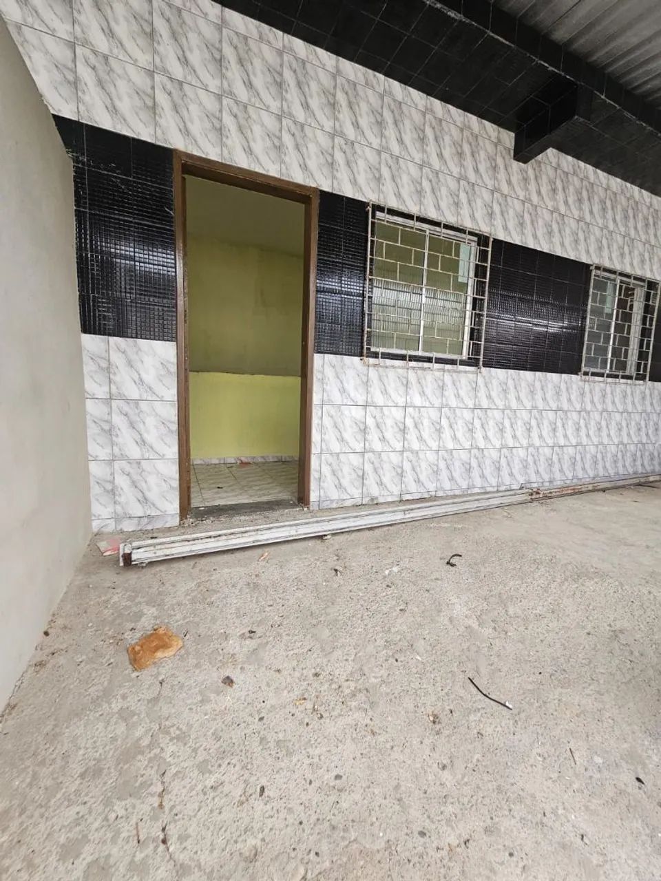 Kitnet na Atalaia -R$1.000,00 
