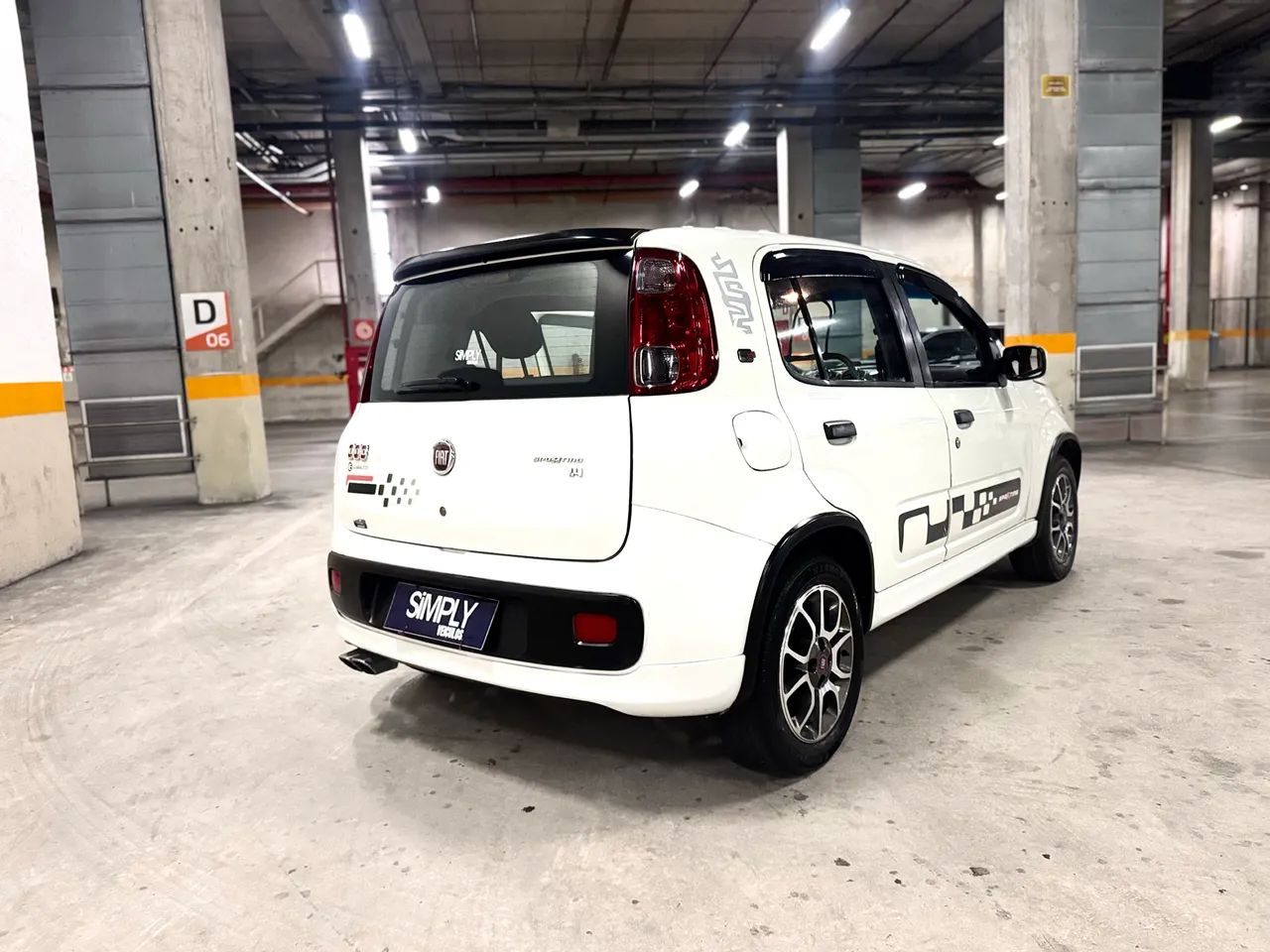 Fiat Uno Sporting 1.4 EVO Fire Flex 8V 4P 2012 - Foto 2