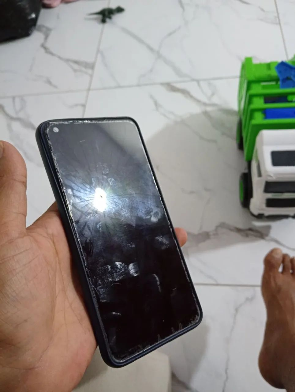 Redmi Note 9 trinca porém funcionando tudo  - Foto 3