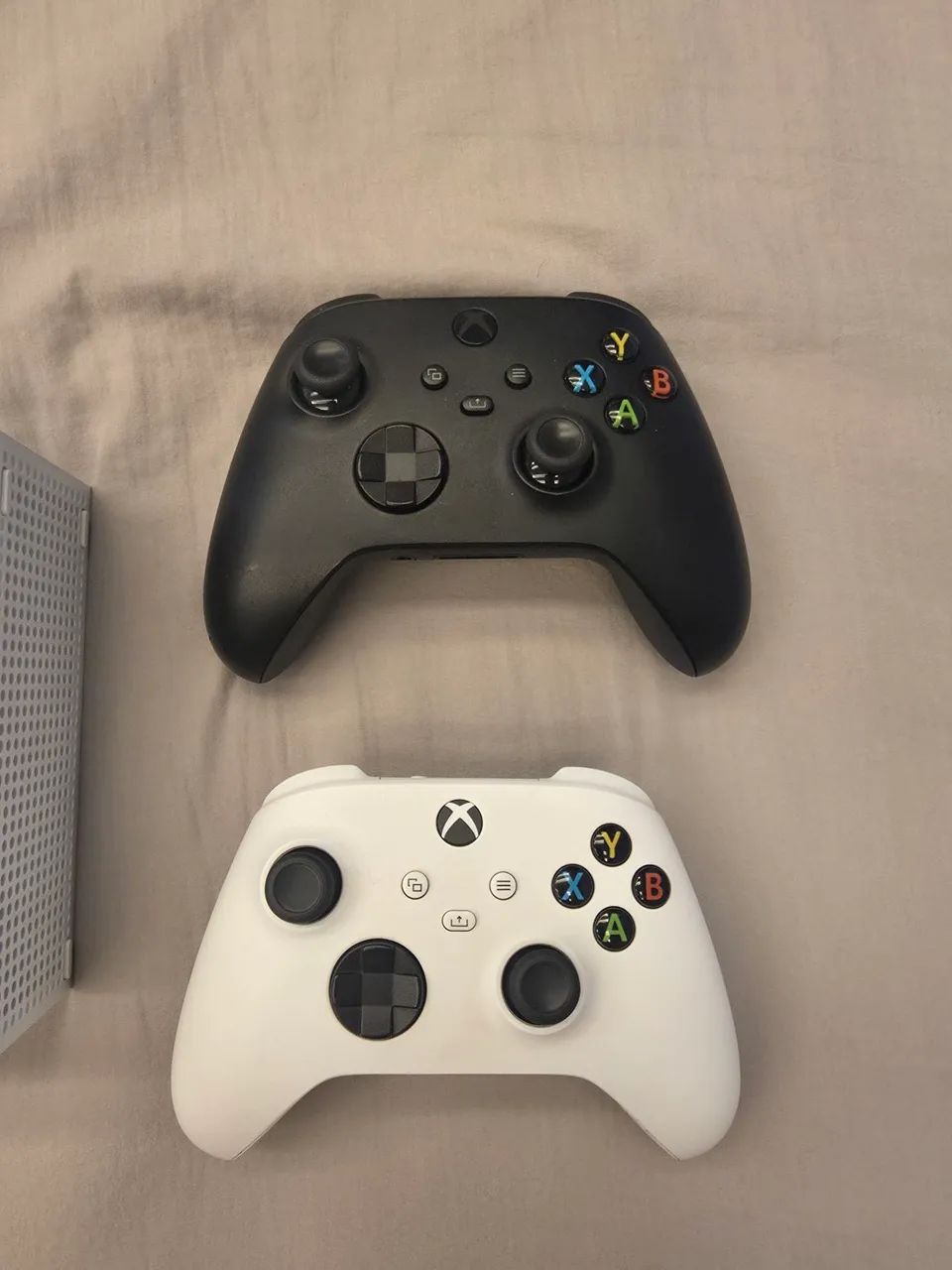 Xbox Series S com dois controles - Foto 4