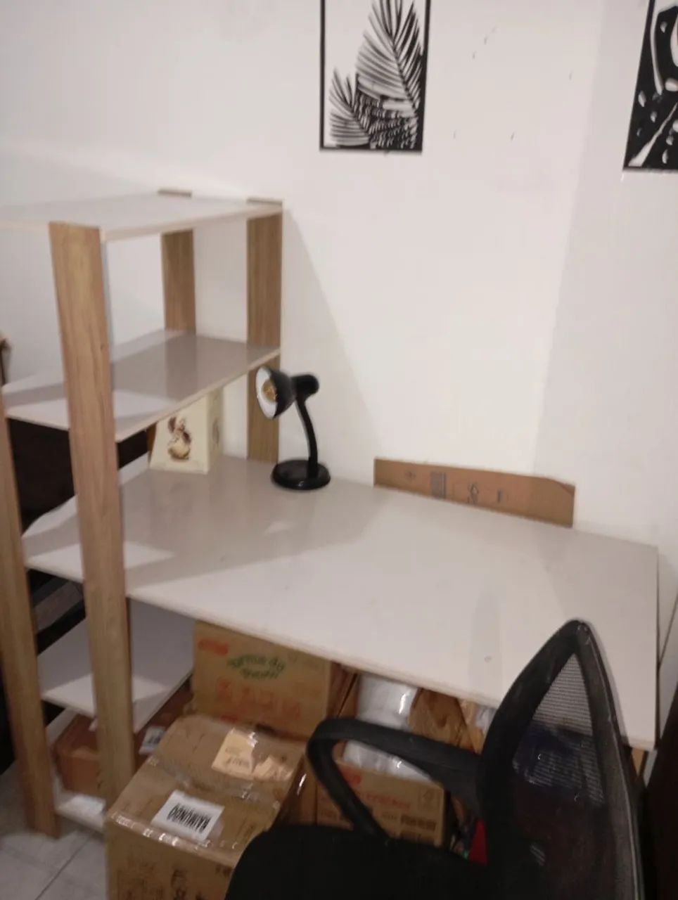 Cadeira e escrivania  - Foto 2