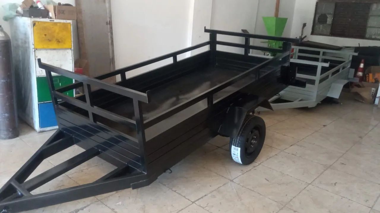 Reboques novos ,já sai emplacada no nome do computador 