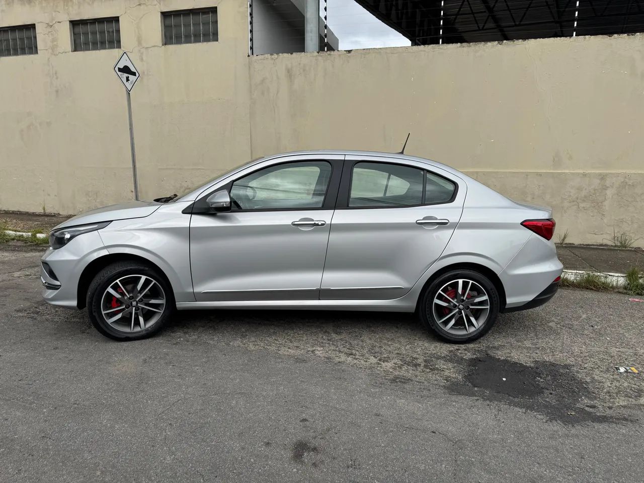 Fiat Cronos Precision 1.3 16V Flex Aut. 2023 - Foto 5