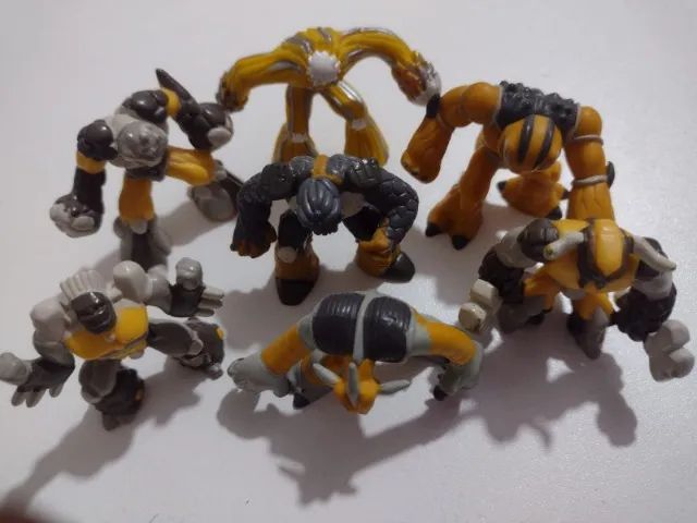 lote com sete gormiti povo da terra original giochi preziosi - Foto 4