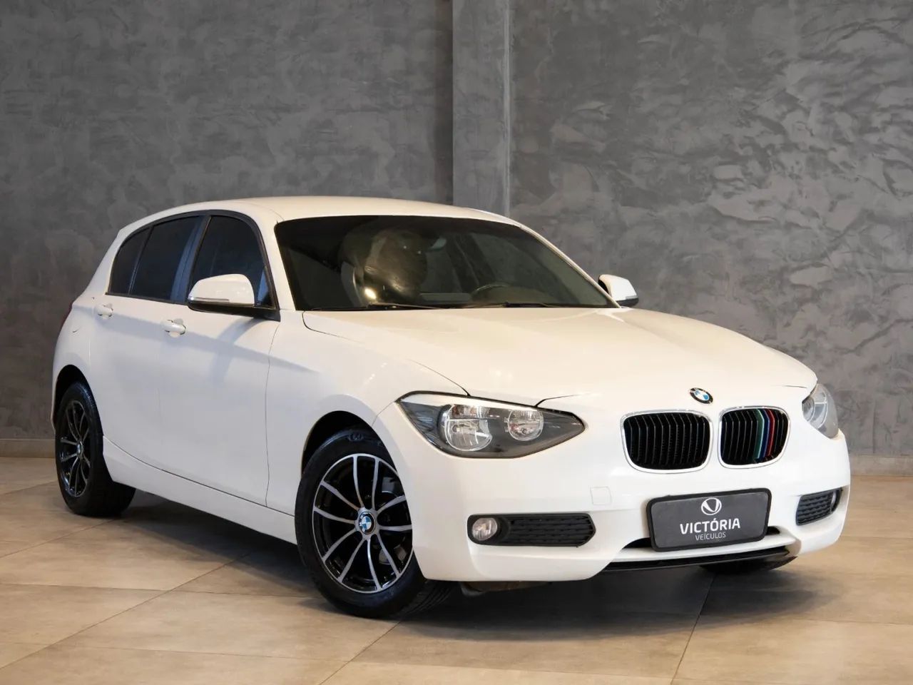 BMW 116IA 1.6 TB 16V 136cv 5P 2014