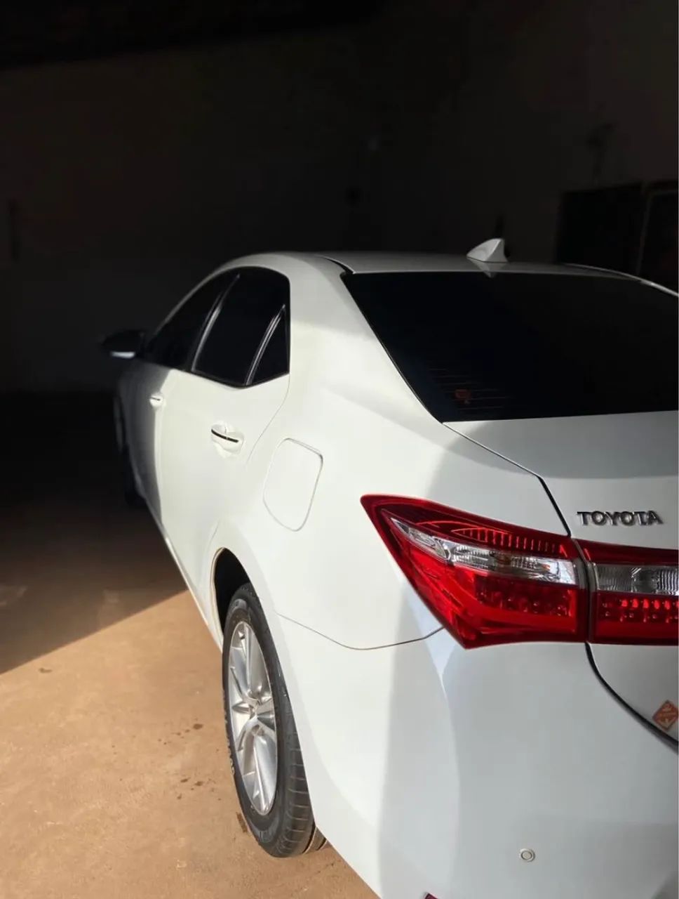 Toyota Corolla Altis 2.0 Flex 16V Aut. 2017 - Foto 2