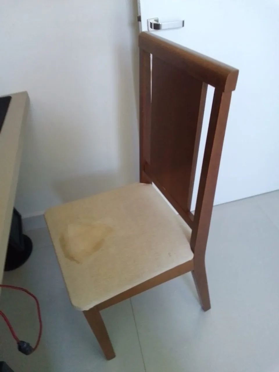 Conjunto de 6 cadeiras(vendo separadamente também 200 cada) - Foto 2
