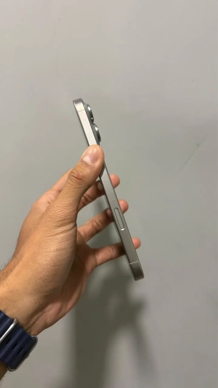 IPHONE 16 PRO MAX  - Foto 4