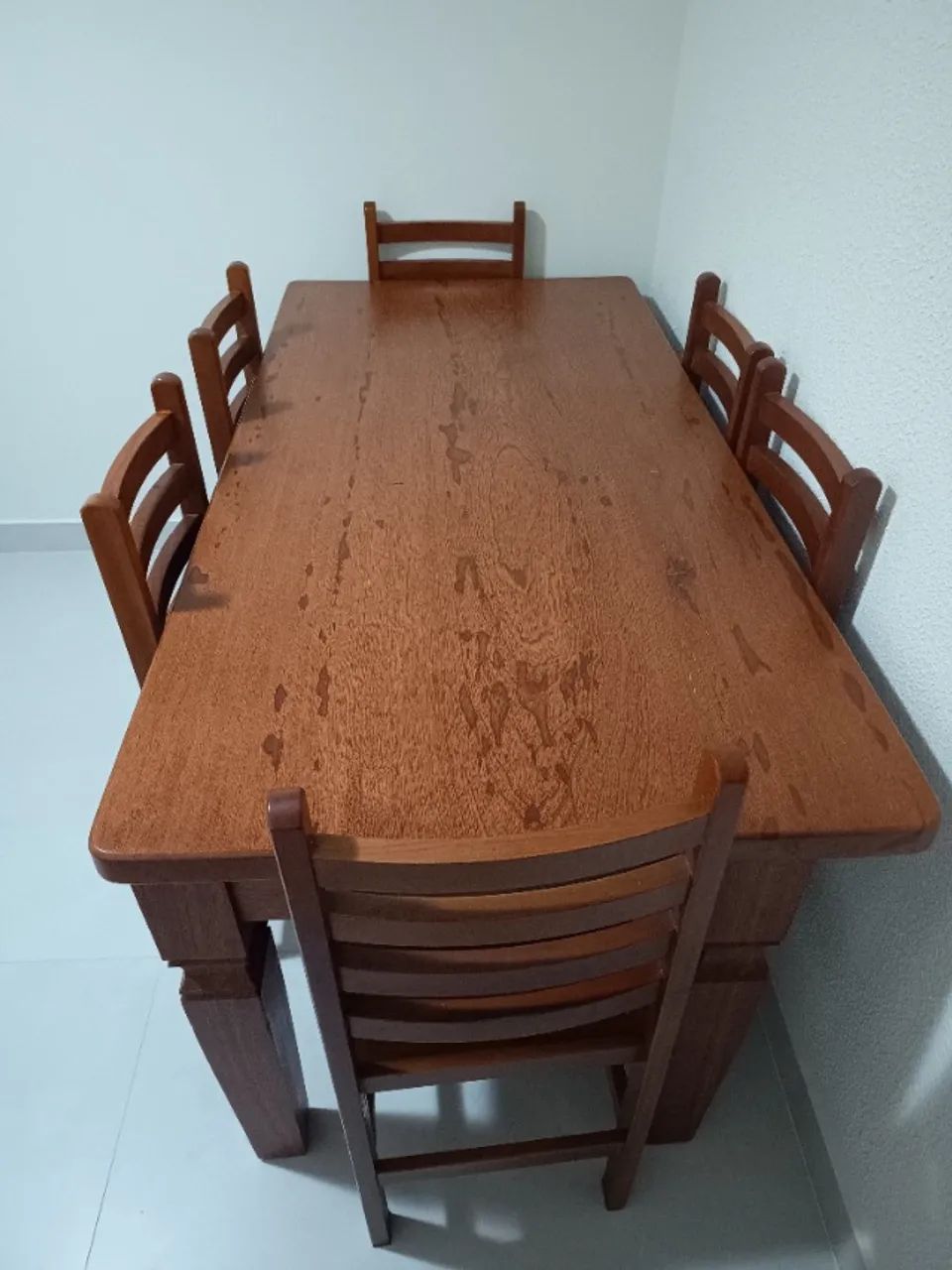 Mesa de jantar madeira maciça 6 lugares - Foto 2