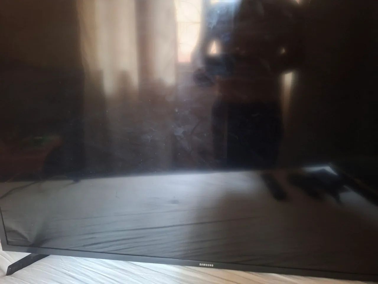 Vendo televisão 43 polegadas Samsung com defeito  - Foto 2