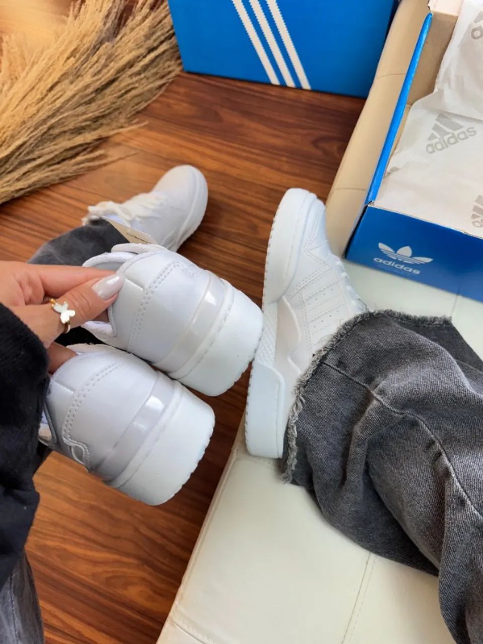 Tênis Adidas Fórum Low Unissex Premium Cor: Branco/Prata - Disponível 34 AO 43  - Foto 3