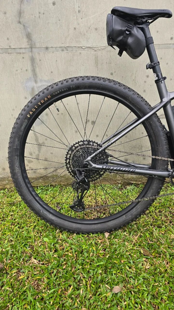 Bicicleta Specialized Chisel Aro 29 Tamanho M Grafite - Foto 4
