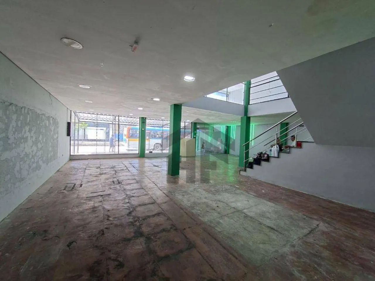 Loja Comercial de 500m² para alugar, localizada na Encruzilhada, Recife - Pernambuco. - Foto 3