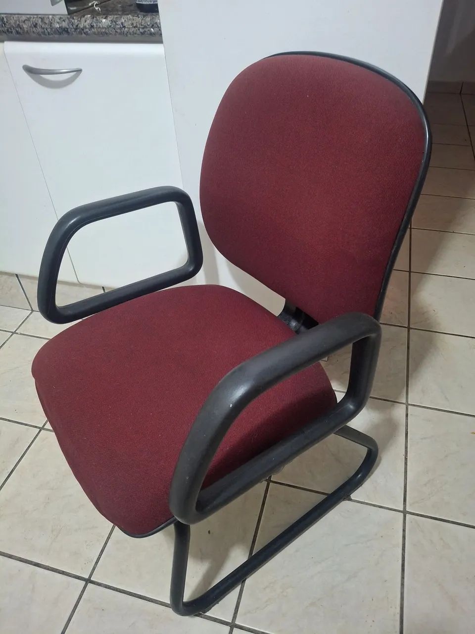 Cadeira fixa diretor (Peça única) - Foto 2