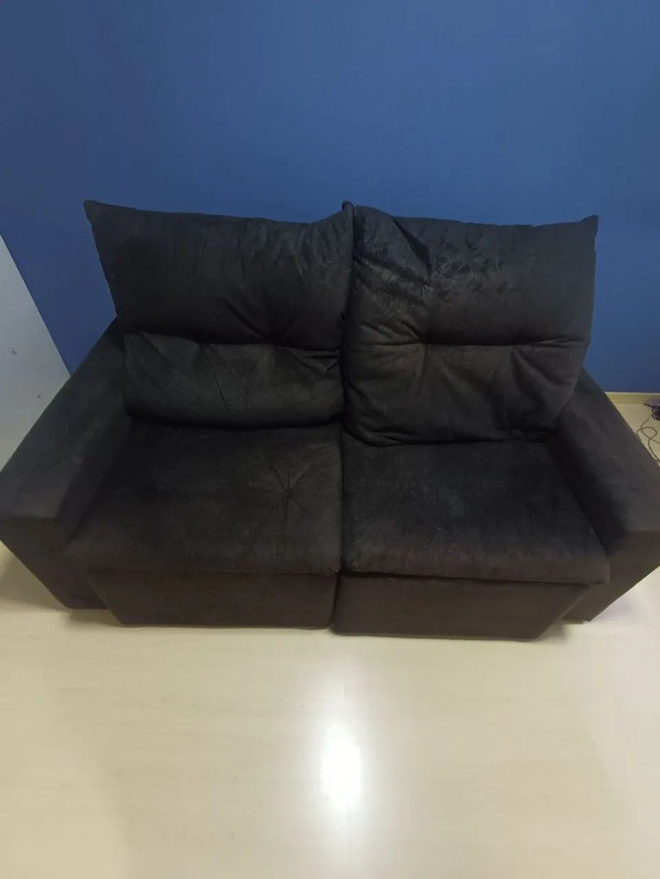 Sofá Retrátil 2 Lugares - Super Confortável e em Ótimo Estado - Foto 3