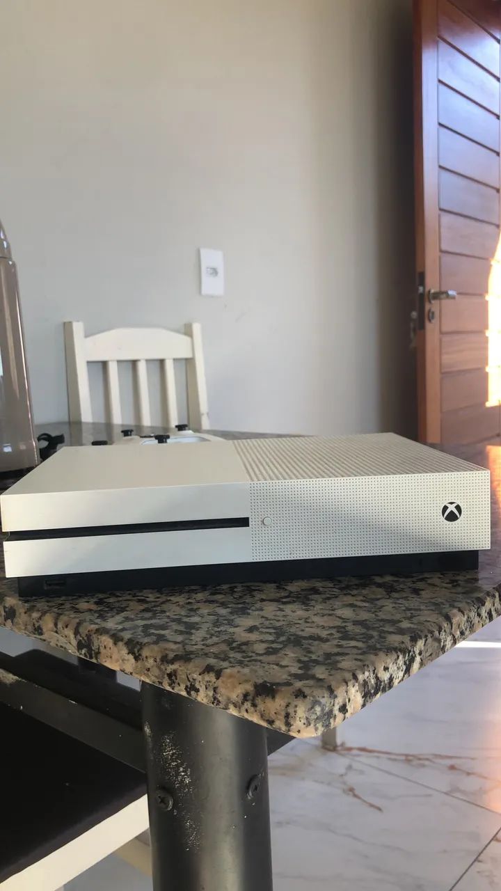 Xbox one S braco + 2 controles - Foto 5