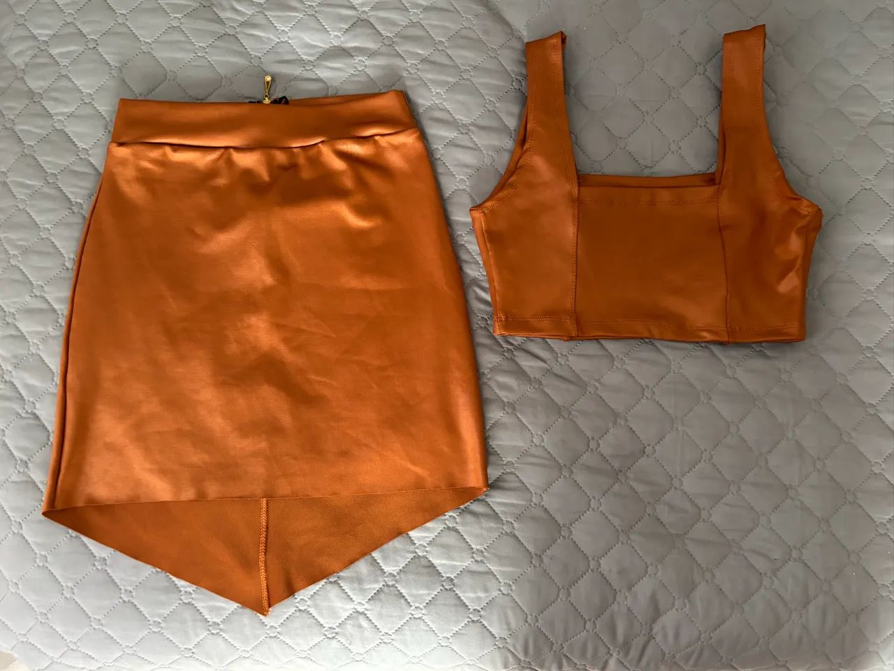 Conjunto Saia e Cropped Marrom - Foto 2
