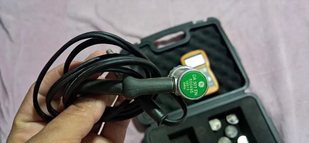 Aparelho de medição de espessura e ultrassom