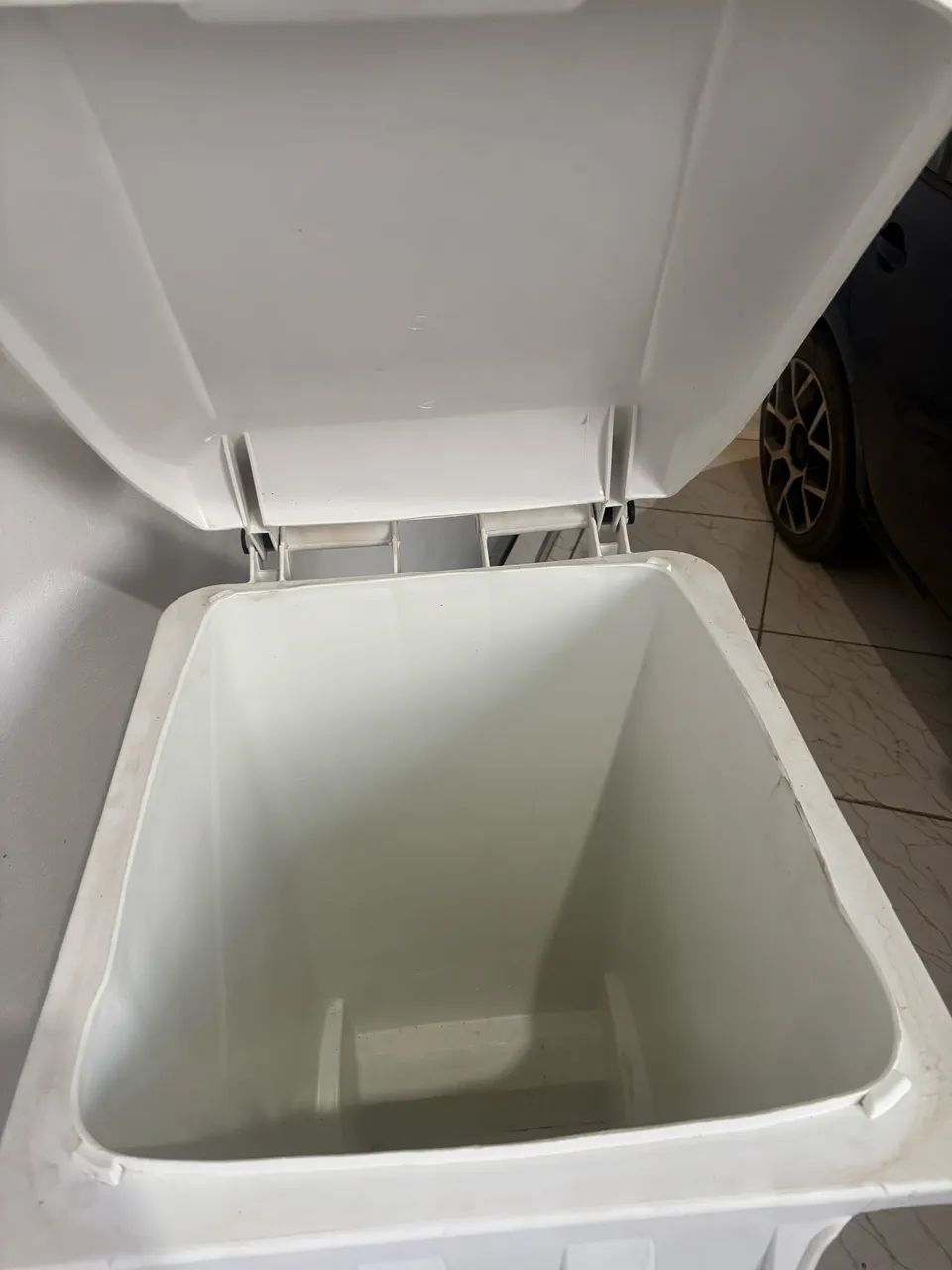 Vendo lixeira grande - Foto 3