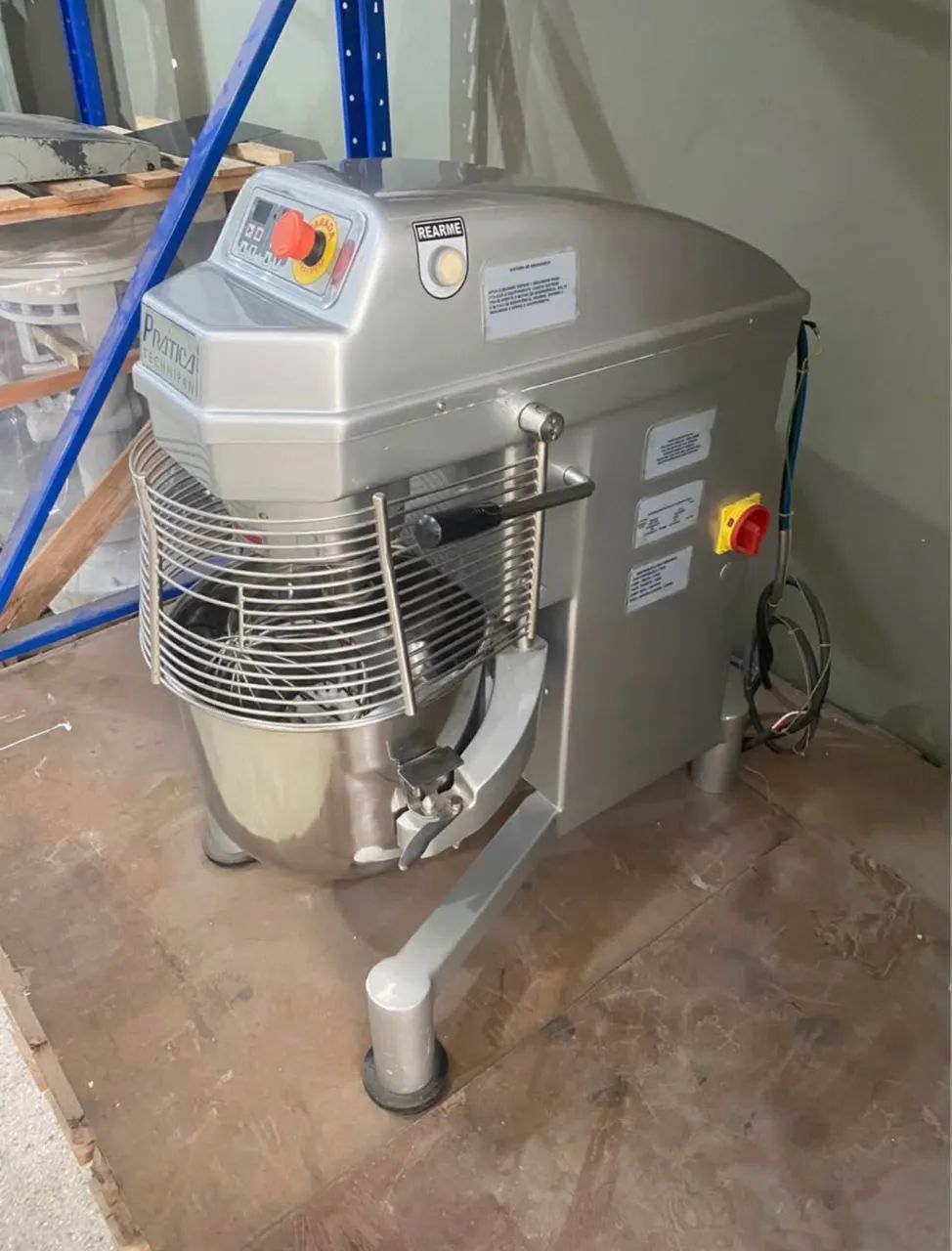 Maquinário de padaria batedeira prática 20L - Foto 3