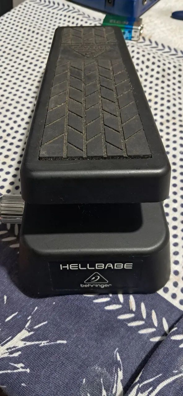 Pedal Wah Wah HellBabe Behinger - Foto 5