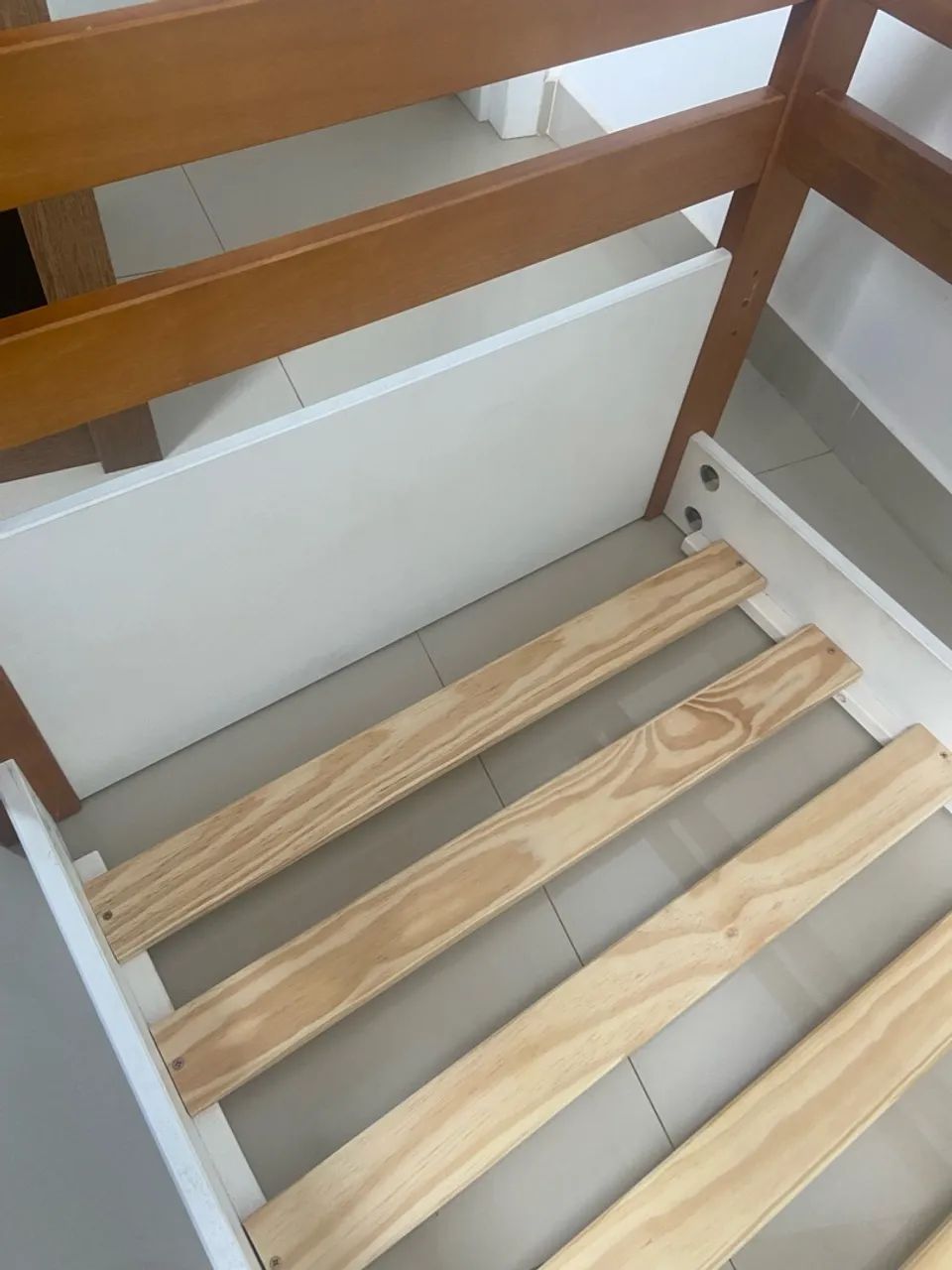 Mini cama infantil com grade protetora - Foto 5