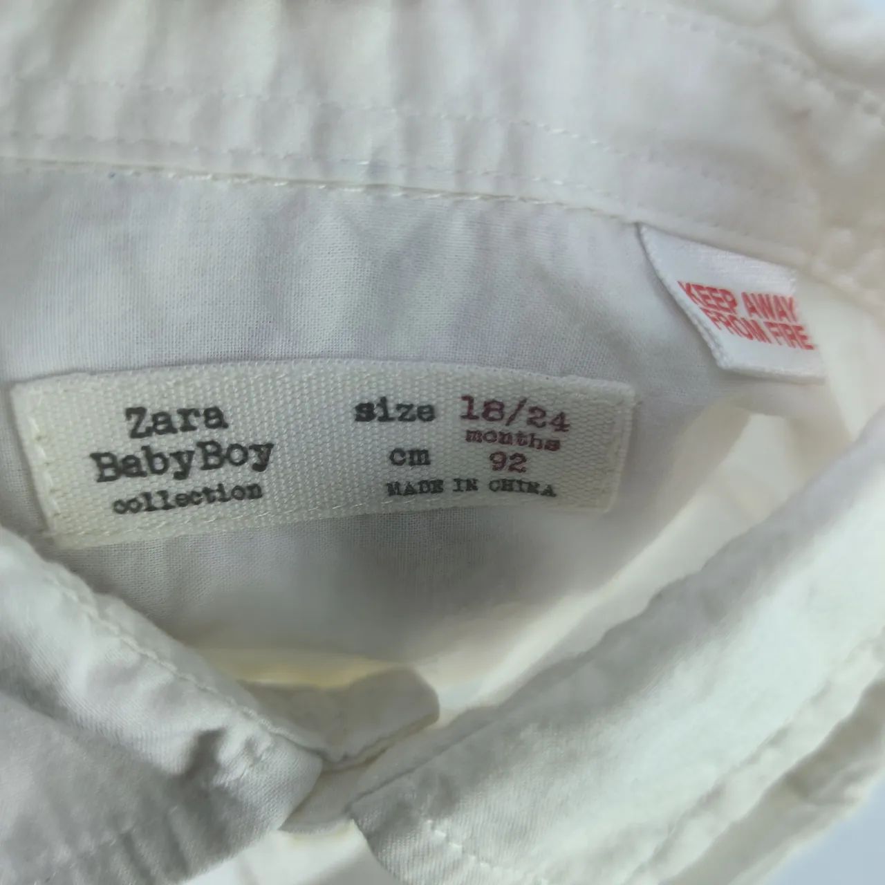 Camisa infantil Zara menino 2 anos branca manga longa  - Foto 5