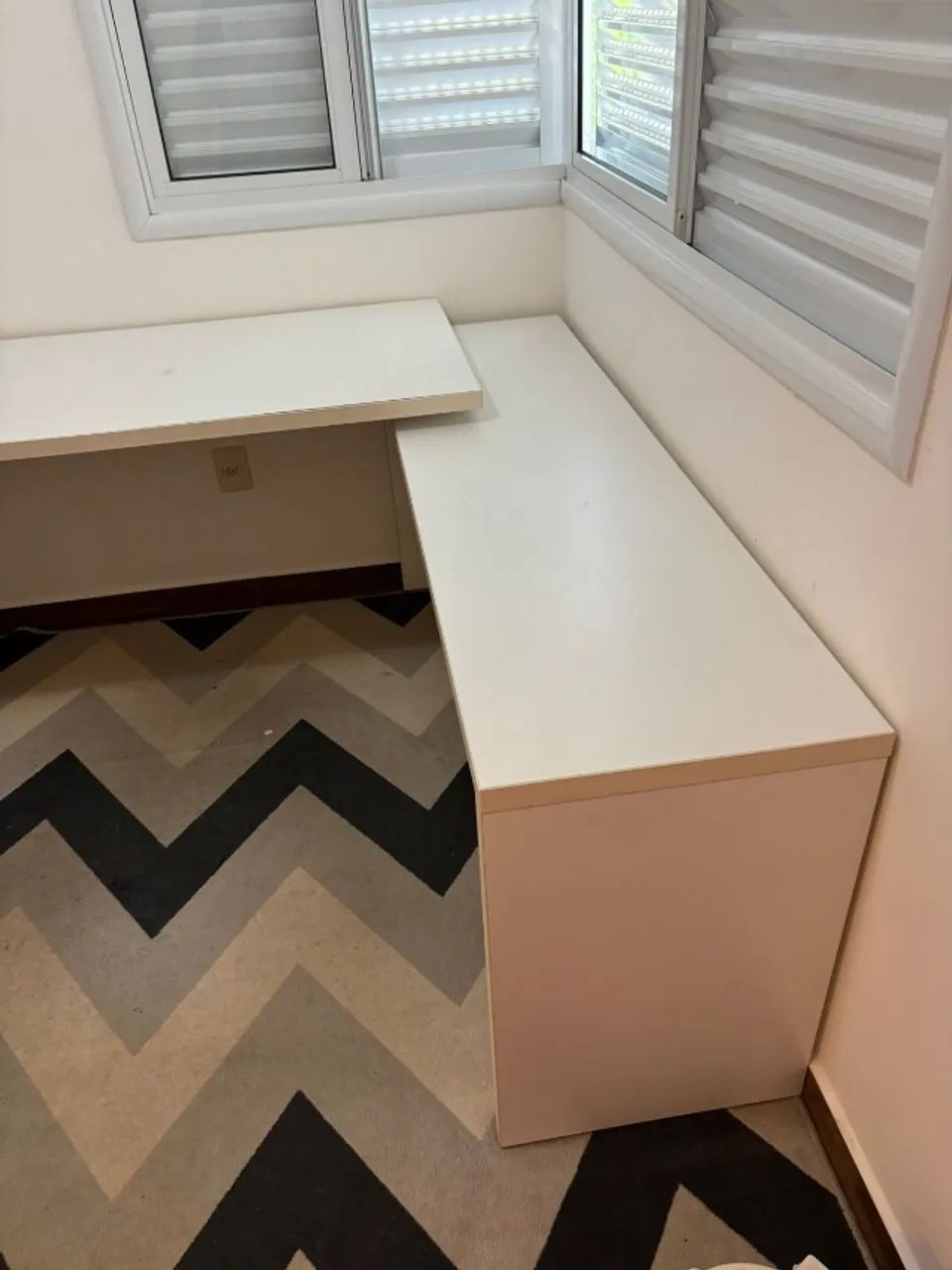 MESA ESCRITÓRIO EM L - Foto 4