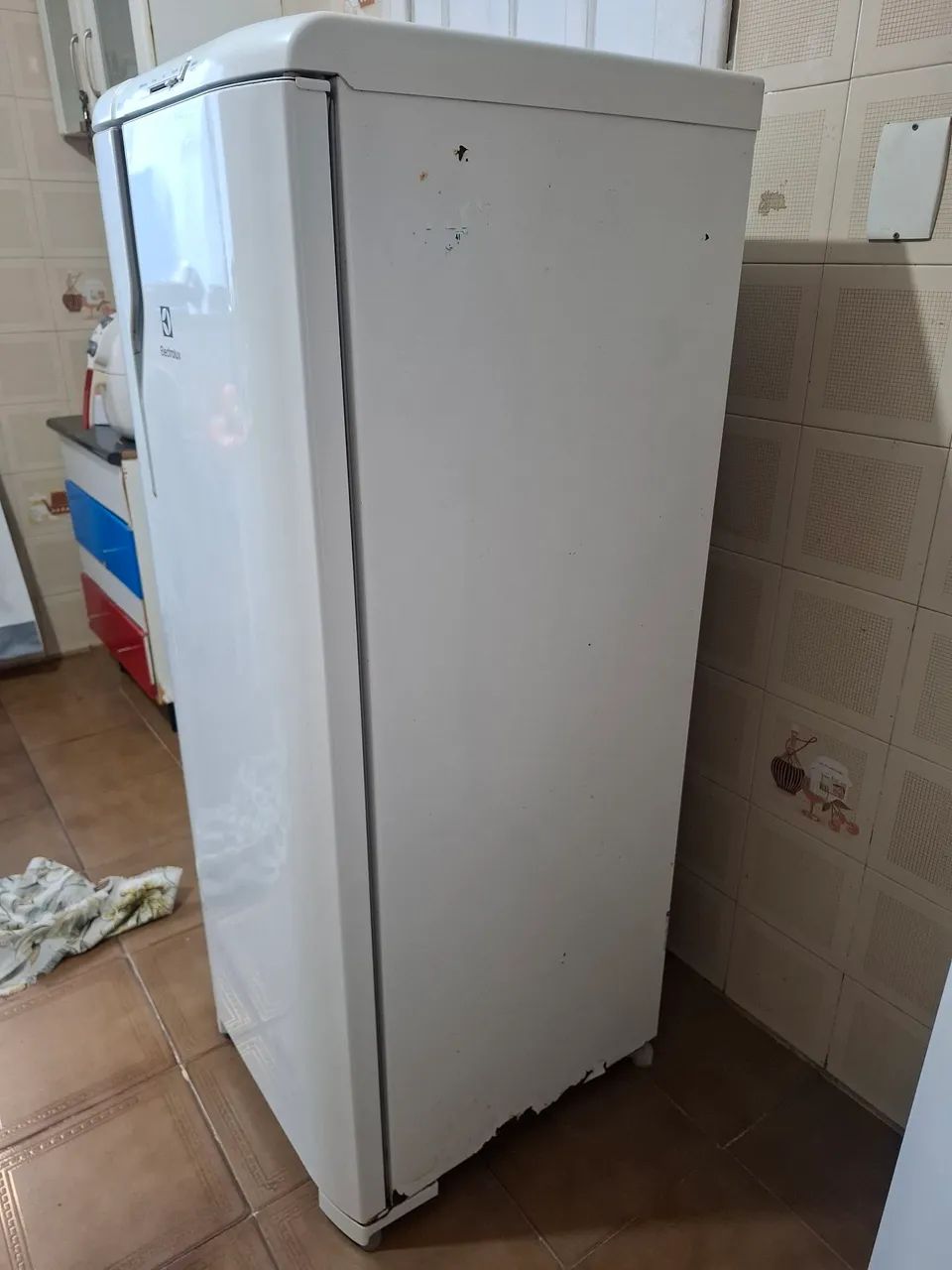 Refrigerador 240 L - Electrolux  - Foto 5