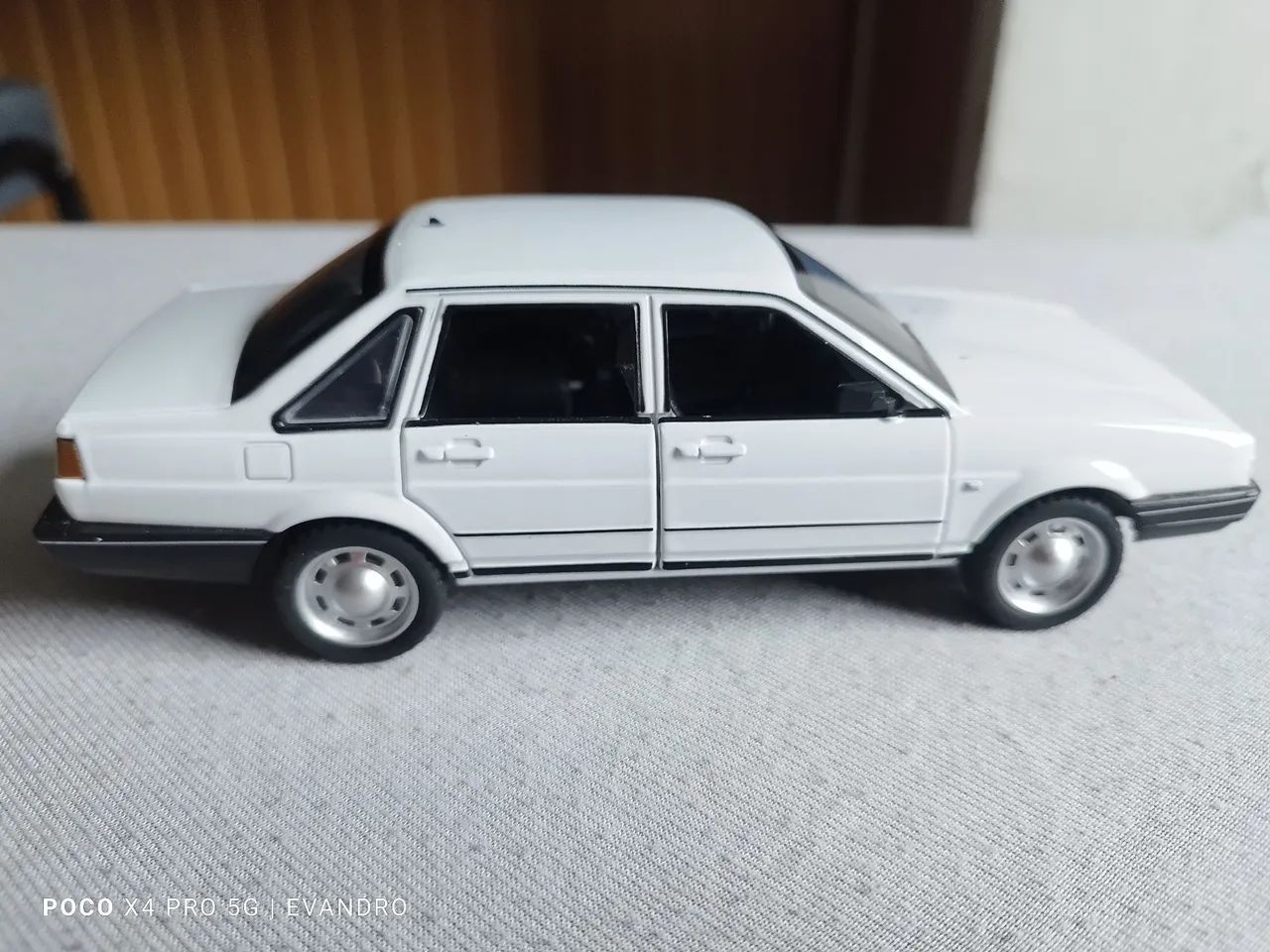 Miniatura Santana 1/24 - Foto 4