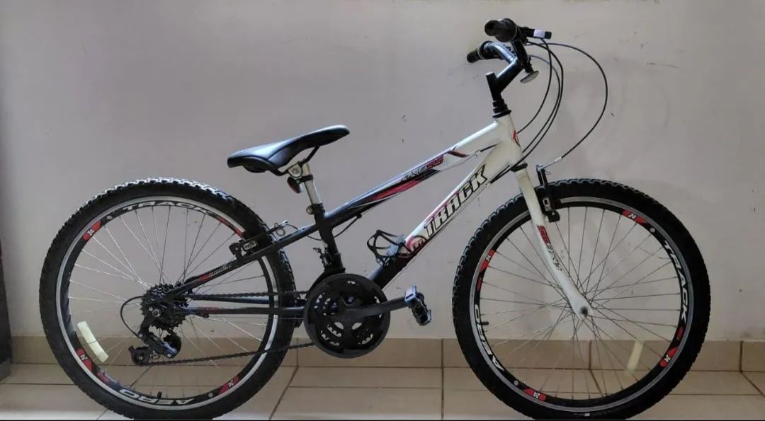 Bicicleta Track Aro 24 - 21 Marchas