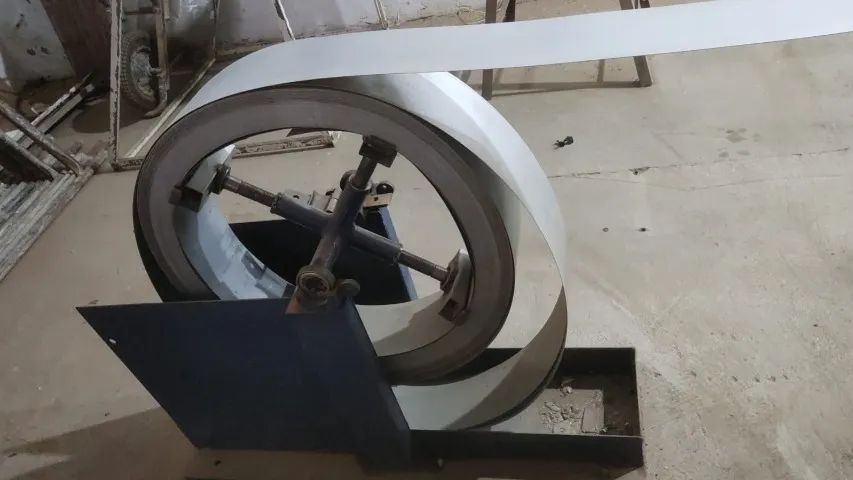 Máquina Perfiladeira de Porta Automática Trifásica - Perfilhadeira - Foto 6